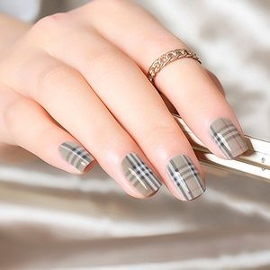 Burberry Plaid Nail Wraps